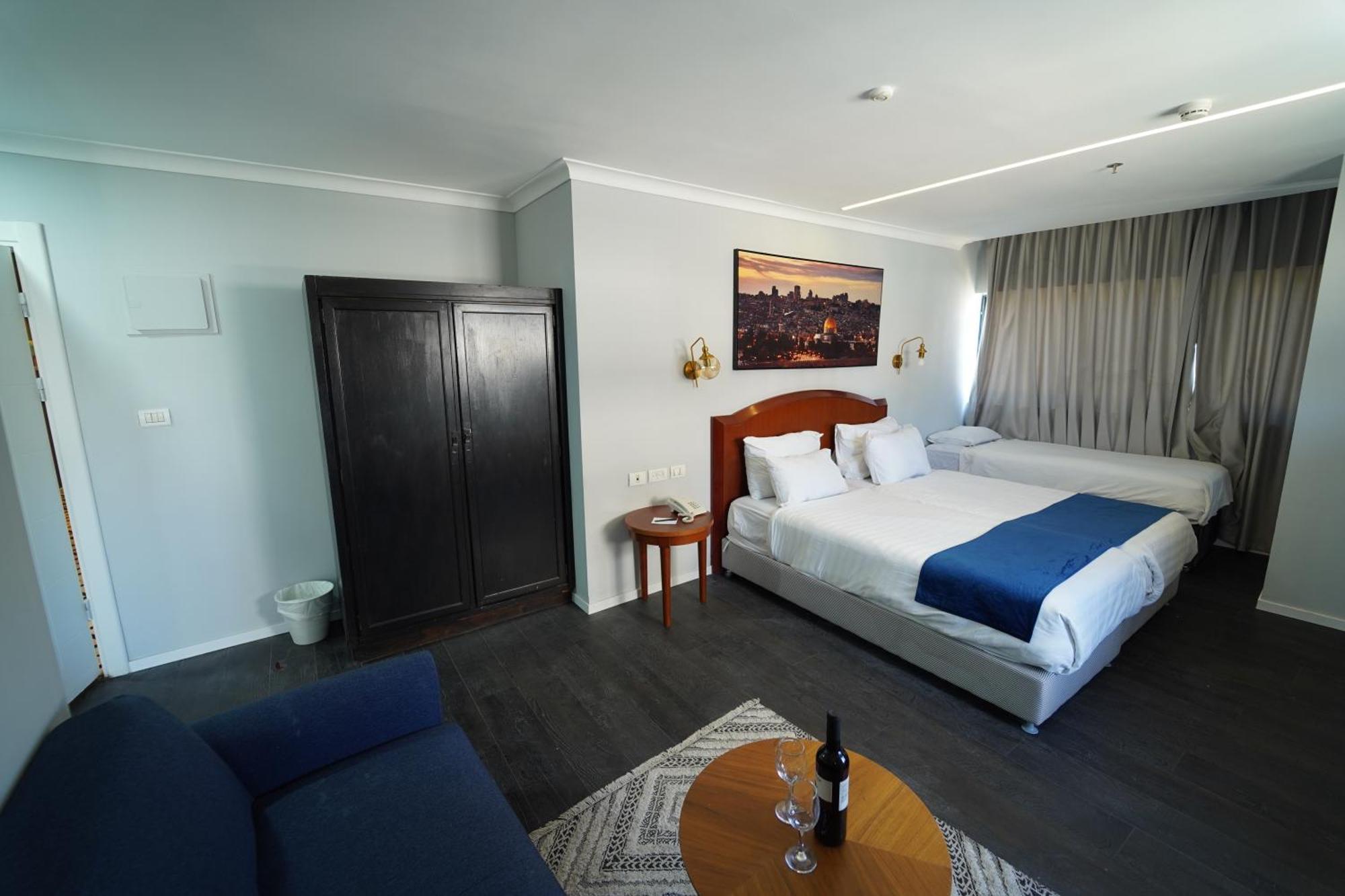 Spirit Of Herzl Hotel Jerusalem Exterior photo