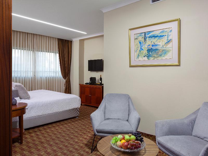 Spirit Of Herzl Hotel Jerusalem Exterior photo